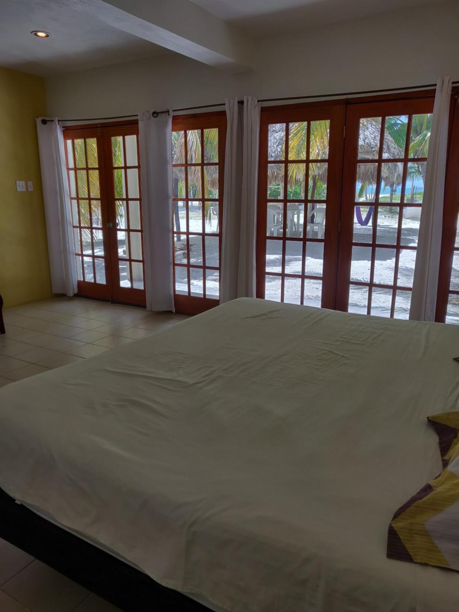 Villas Del Mar เซเลสตุน ภายนอก รูปภาพ